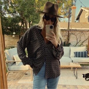 Women’s Geo Button Up